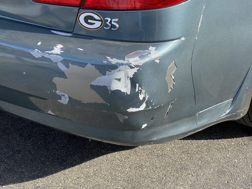 how much does it cost to fix chipped car paint