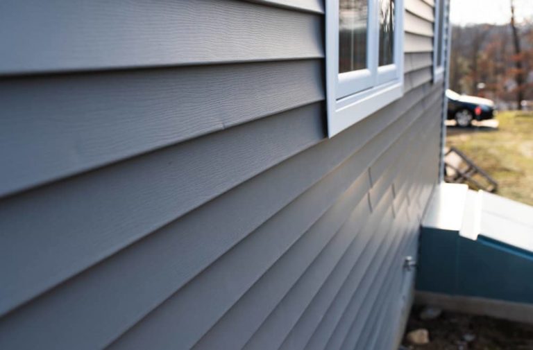 How to Paint Vinyl Siding a Darker Color