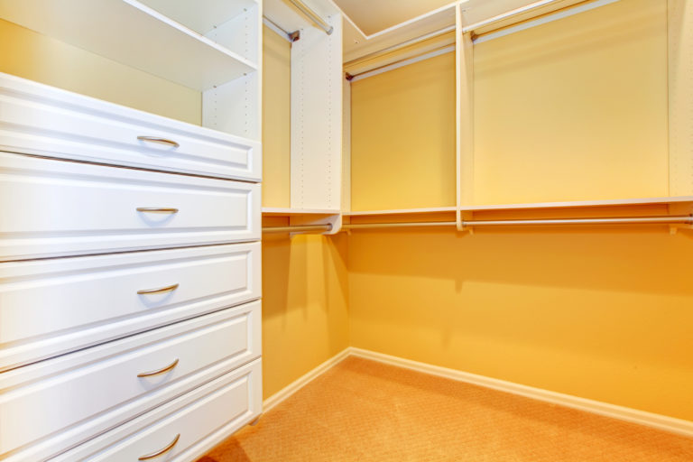 What Color to Paint a Closet