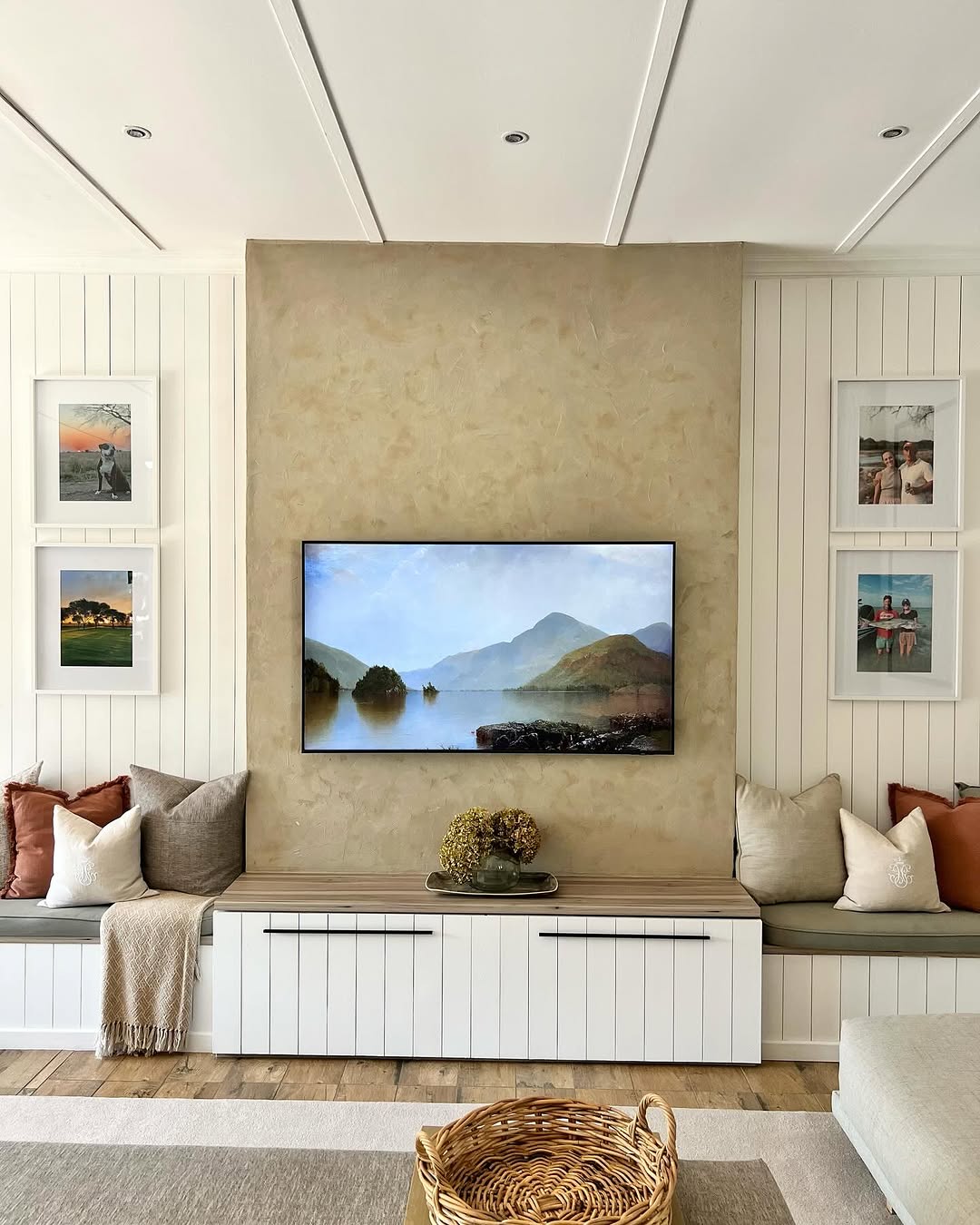 23 Modern Living Room TV Wall Ideas & Inspirations