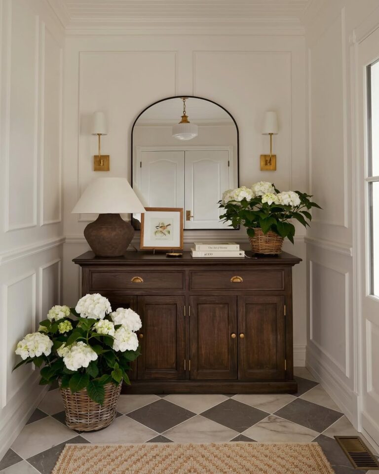 15 Foyer Mirror Ideas to Elevate Your Entryway