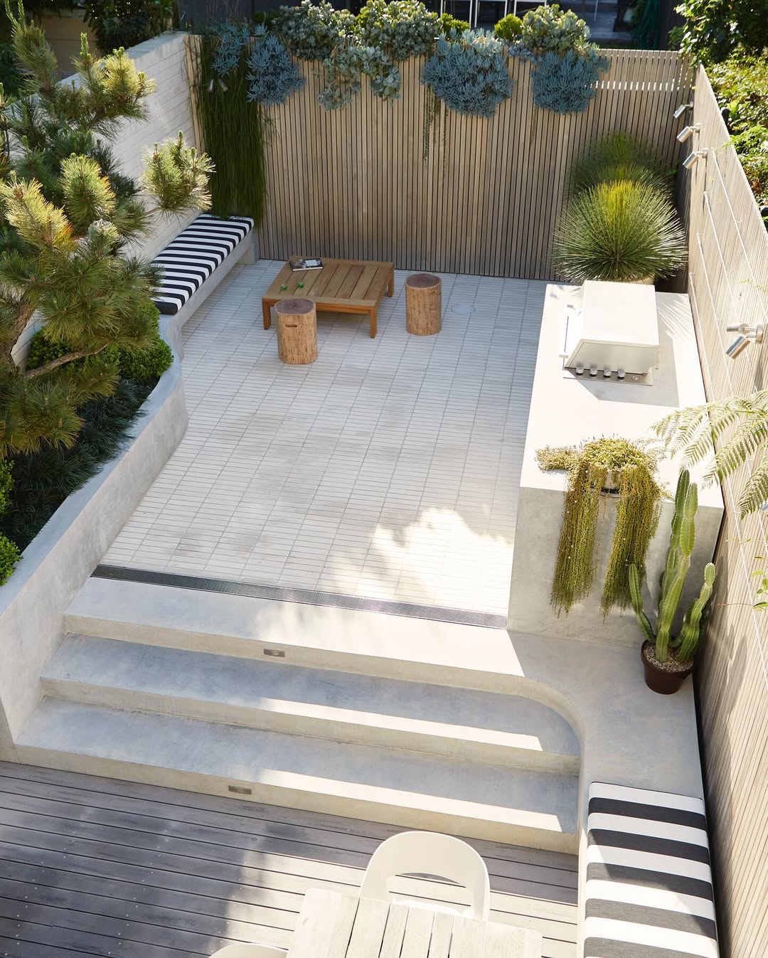 15 Stunning Outdoor Living Design Ideas for Modern Homes