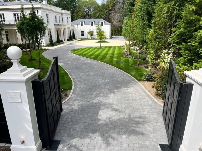 Inexpensive Driveway Edging Ideas That Instantly Boost Curb Appeal (Without Looking Cheap)