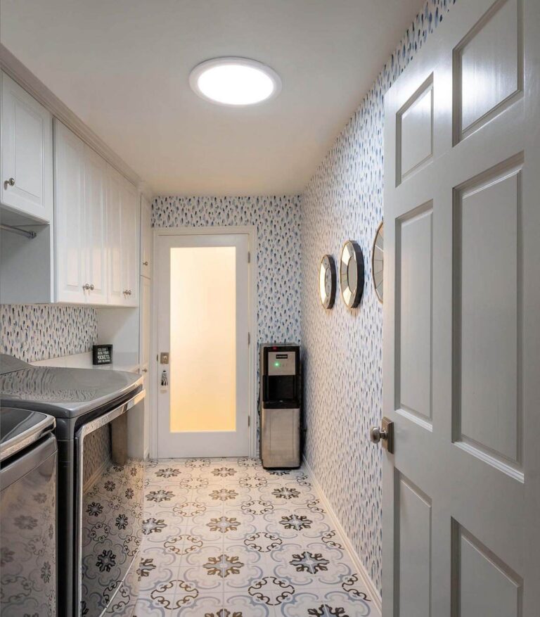 Laundry Room Lighting Decor Ideas to Brighten Wash Day in Style
